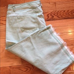 Lane Bryant denim mint sage Capri pants plus 24